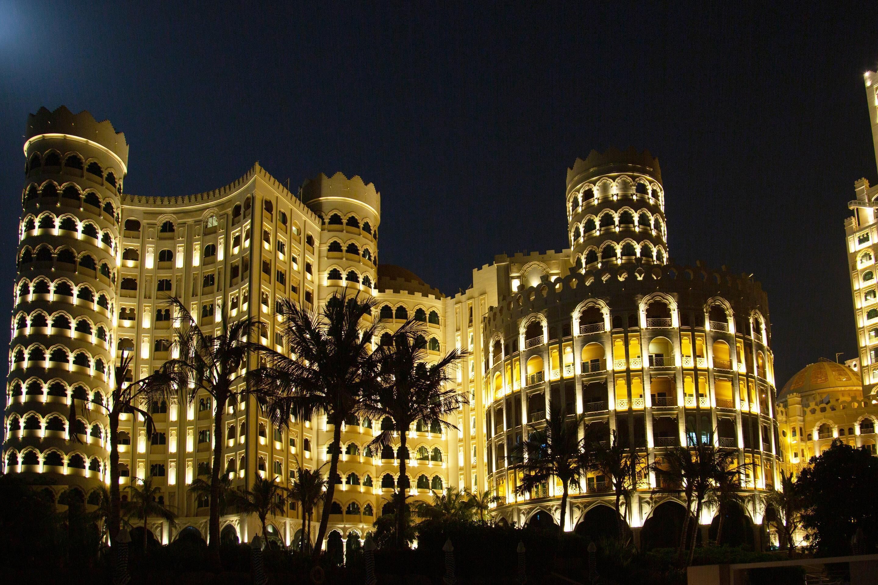 المنشأة من الخارج