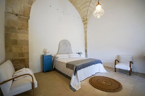 Deluxe Double Room | Desk, free WiFi, bed sheets - Masseria Spartivento (Melendugno)