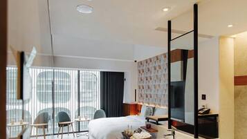 Deluxe Double Room, Bathtub | Premium bedding, in-room safe, blackout drapes, soundproofing