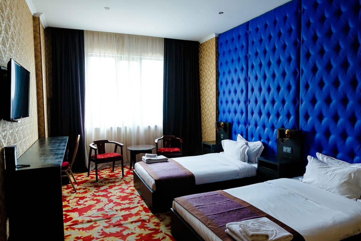 1 bedroom, premium bedding, in-room safe, desk
