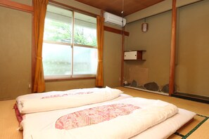 Economy Japanese Style Room with Shared Bathroom, Smoking - Matsuichi (Hamamatsu)