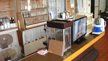 酒吧(店内)