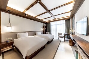 Luxury Double or Twin Room, 1 Bedroom, Smoking, Terrace | 1 bedroom, premium bedding, minibar, in-room safe - Mount Qingcheng Grand Hotel (Chengdu)