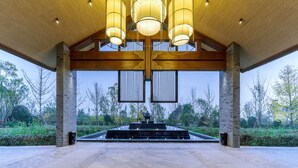 Unclassified image, 5 of 23, button - Mount Qingcheng Grand Hotel (Chengdu)