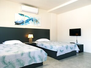 Free WiFi, bed sheets - Clear Water Hotel (Saipan)