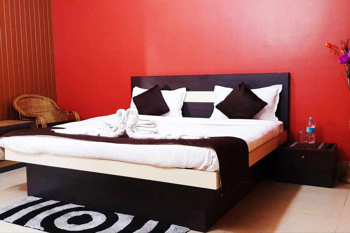Habitación Deluxe | Escritorio, insonorización, camas extra y wifi gratis