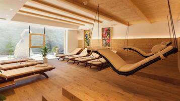 Sauna, hot tub, steam room, deep-tissue massages, massages