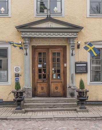 Property entrance. Hedemora stadshotell