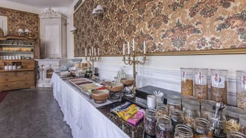 Desayuno buffet incluido todos los días
