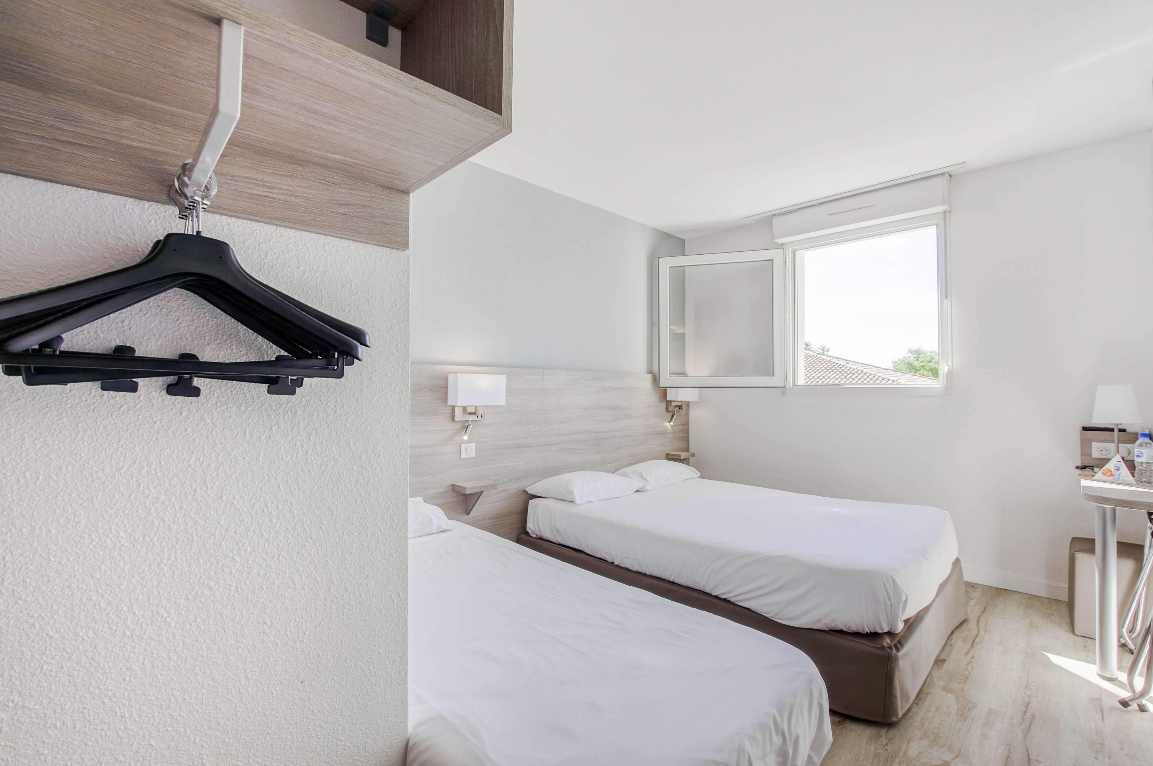 triple room | soundproofing, free wifi, bed sheets