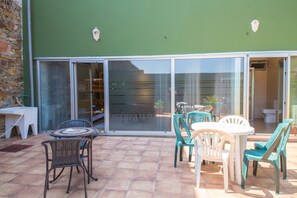 Sovsal - sovsal (män och kvinnor) - delat badrum (1 bed in 6 bed dorm) | Terrass/Patio