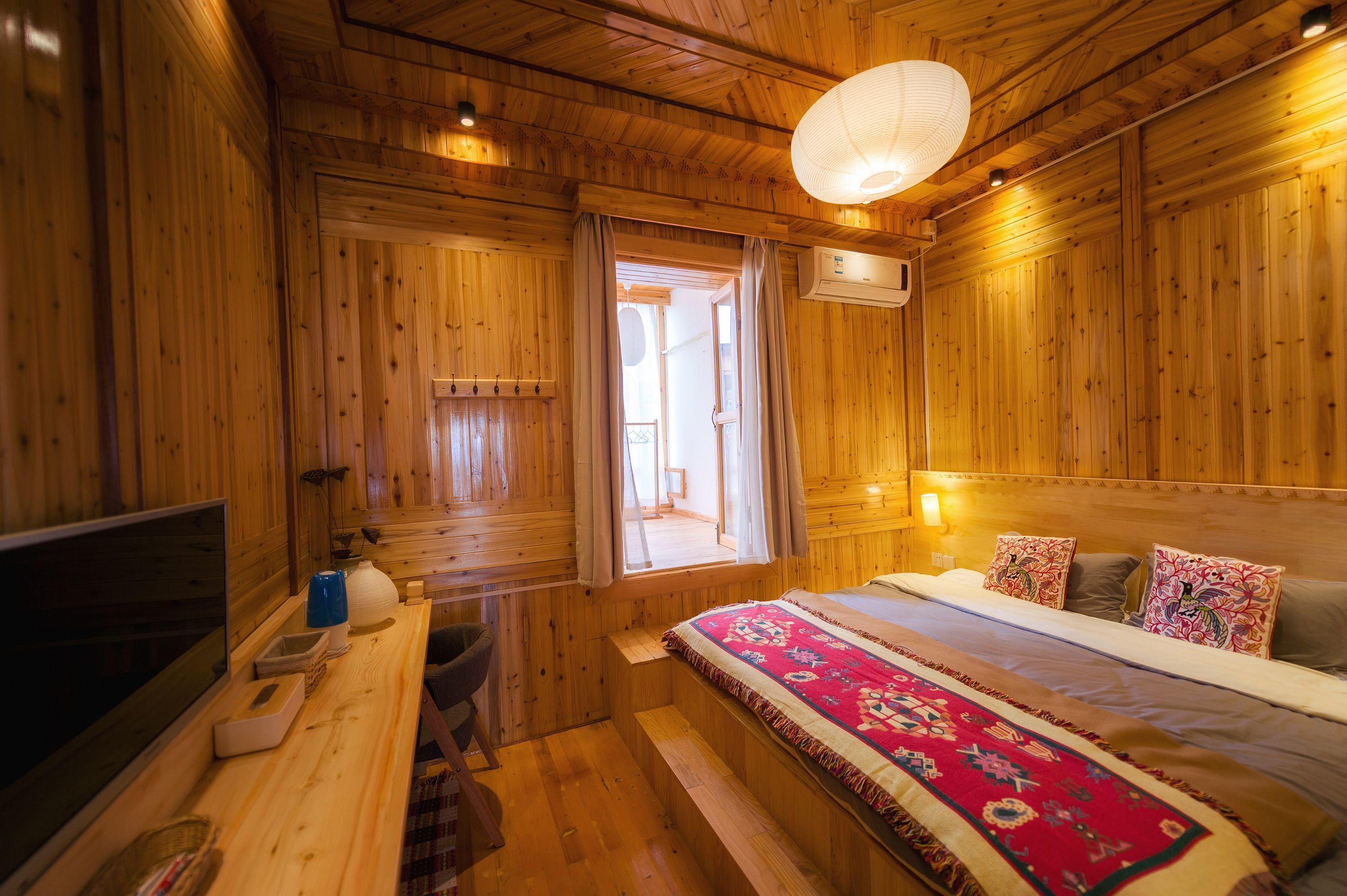 Dobbeltrom – superior | Skrivebord, blendingsgardiner, lydisolert og wi-fi (inkludert)