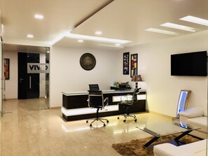 Check-in-/Check-out-Schalter