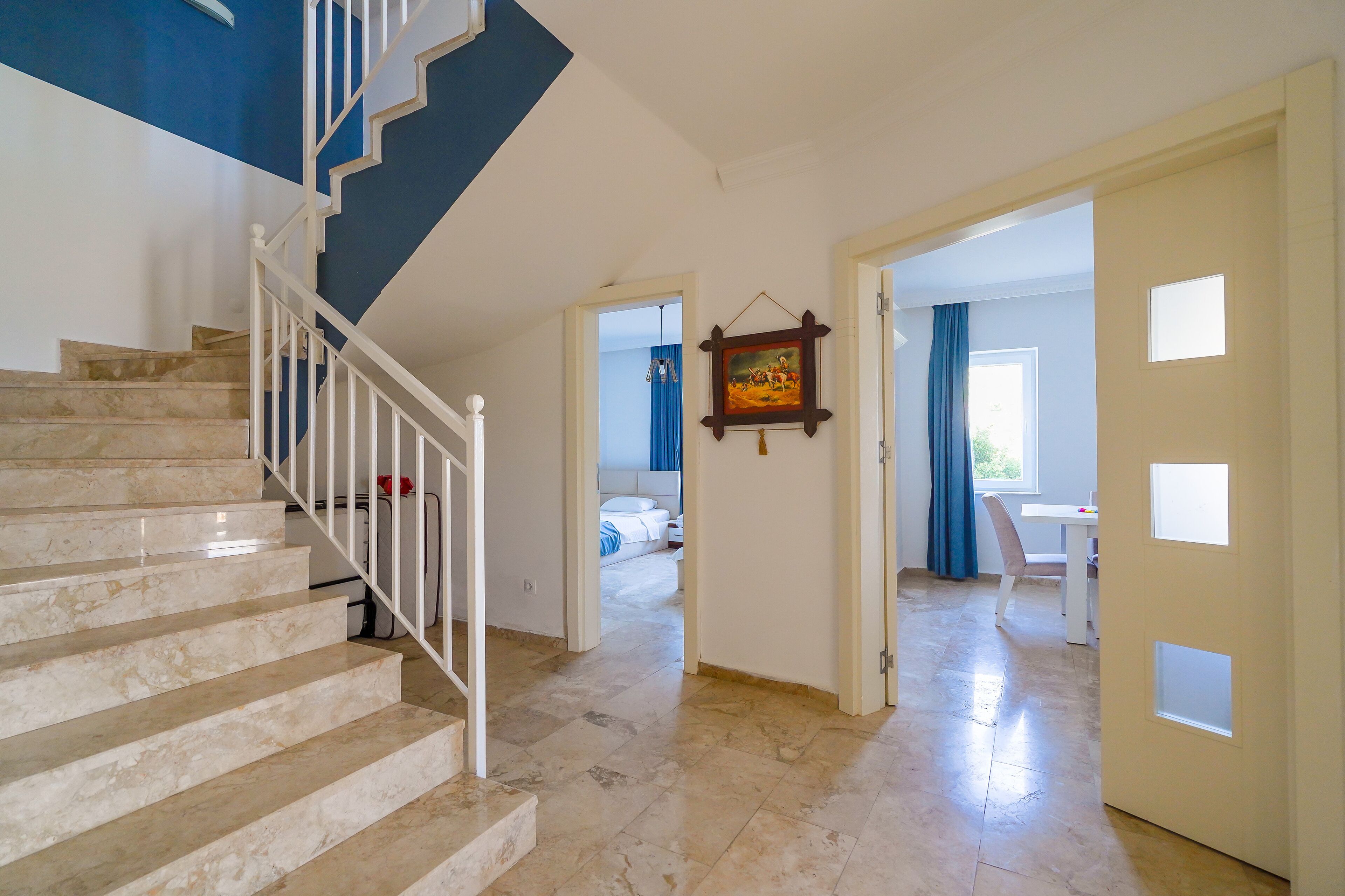 Verdunkelungsvorhänge, kostenloses WLAN, Bettwäsche