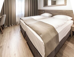 2 bedrooms, hypo-allergenic bedding, in-room safe - Sleep Inn Düsseldorf (Düsseldorf)