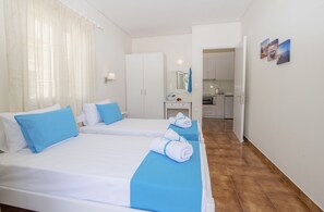 2 bedrooms, Egyptian cotton sheets, premium bedding, memory-foam beds