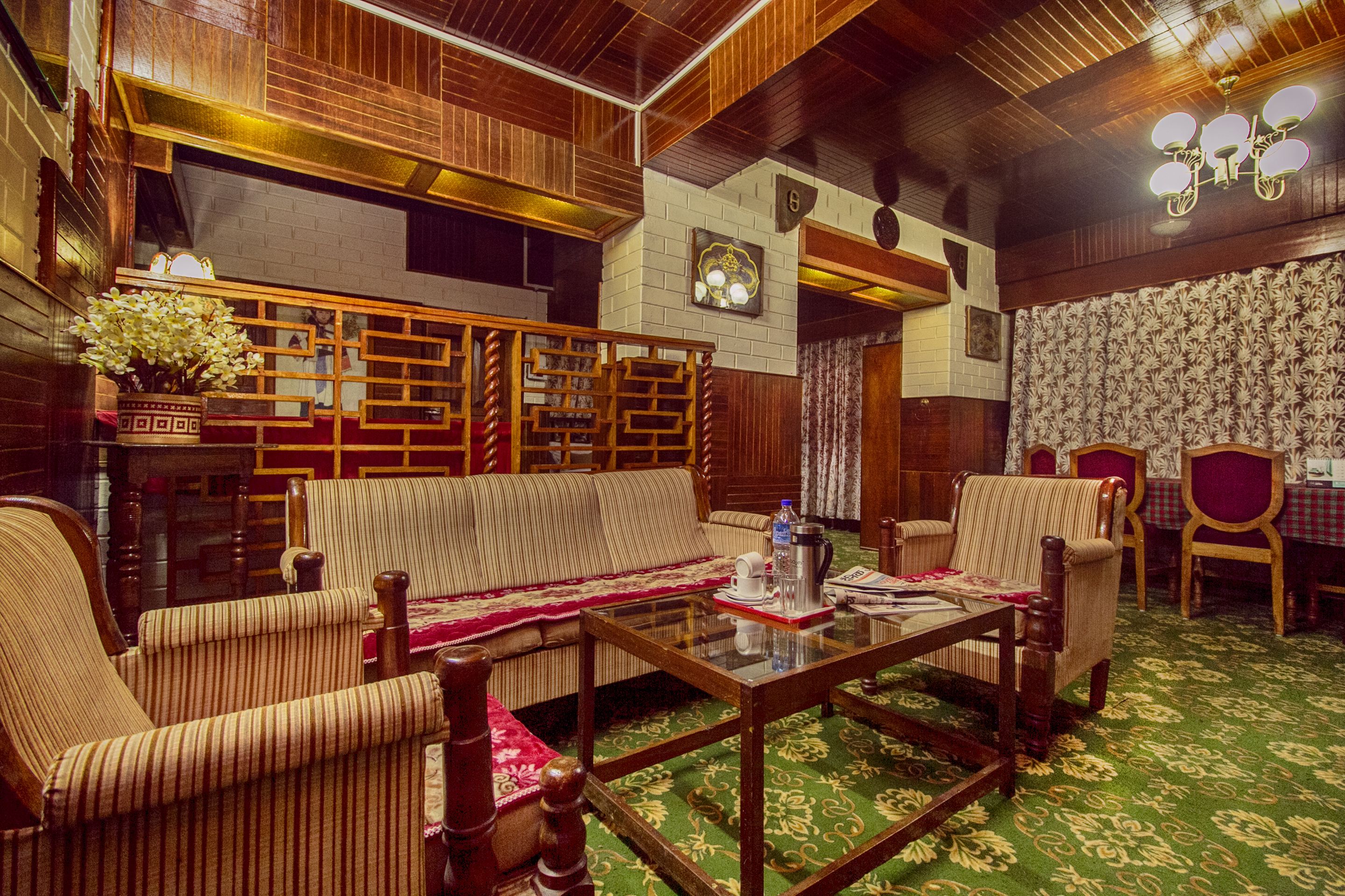 프리미엄 스위트, 시내 전망 | 객실 내 금고, 방음 설비, 간이 침대, 무료 WiFi