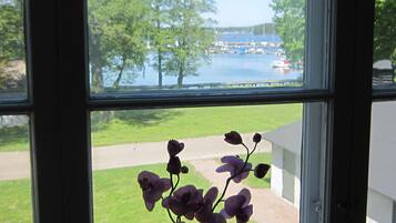 Quang cảnh nhìn từ nơi lưu trú