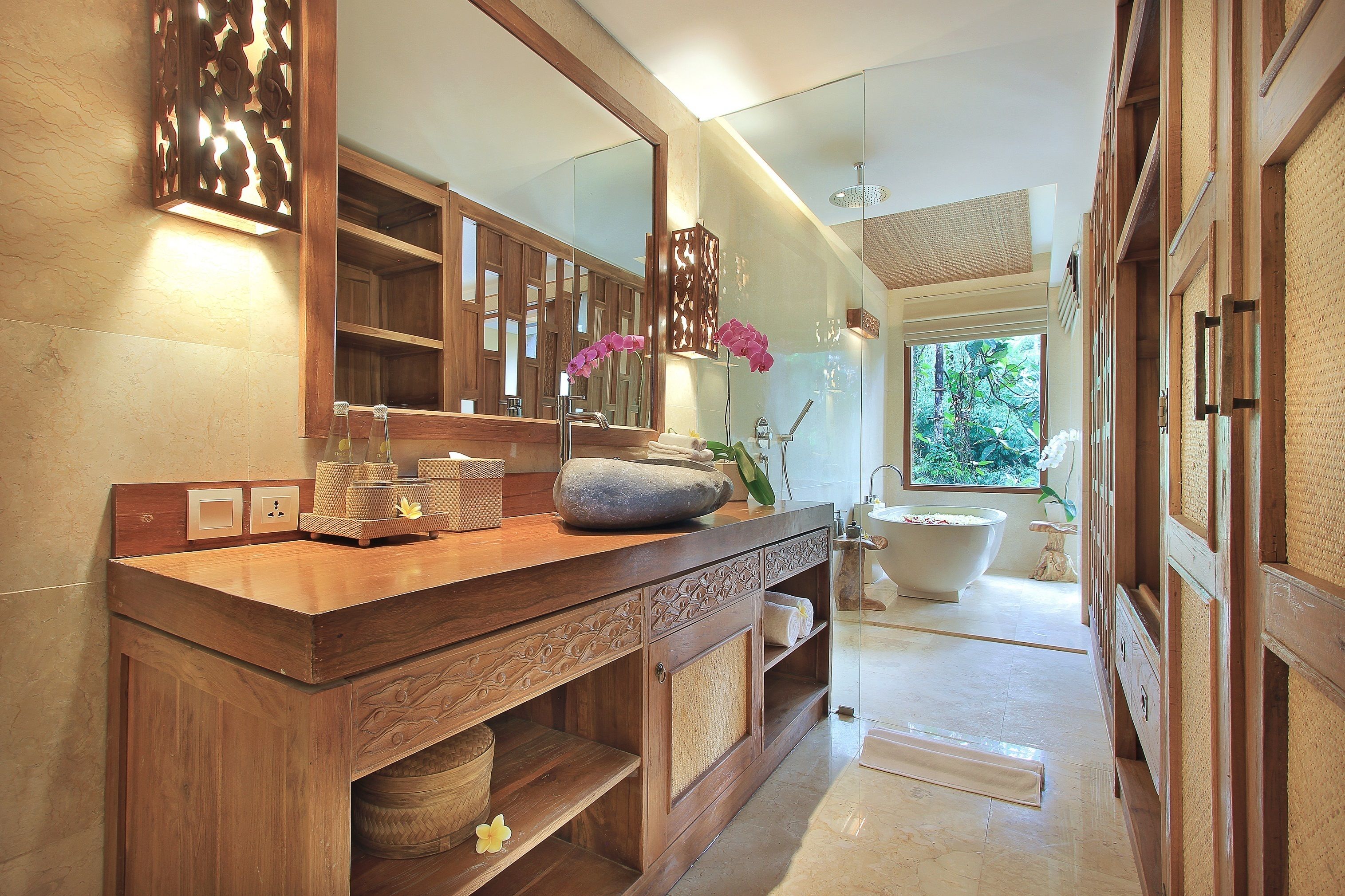 valley suite (with daily afternoon tea) | bathroom | free toiletries, hair dryer, bathrobes, slippers