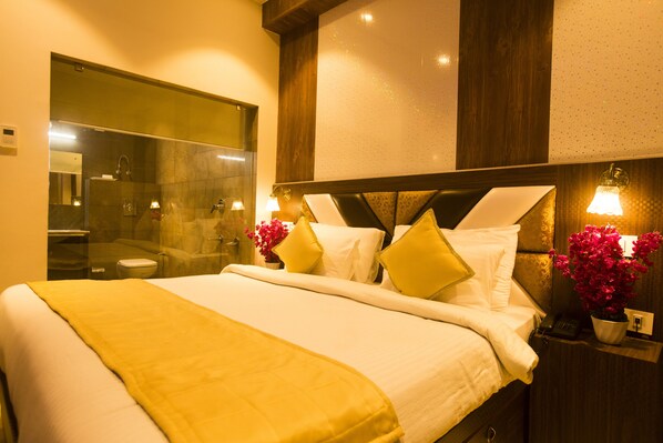 Luxury Room, 1 King Bed, Accessible, City View