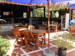 Se sirven desayunos, comidas, cenas y cocina internacional 