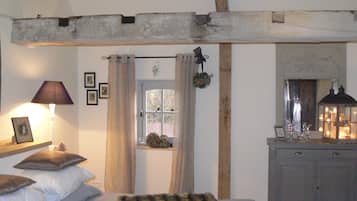 1 bedroom, premium bedding, individually decorated