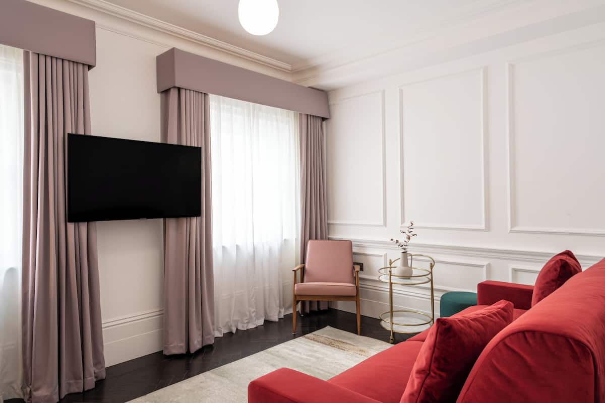 Familie appartement, 1 slaapkamer | Luxe beddengoed, een kluis op de kamer, een laptopwerkplek