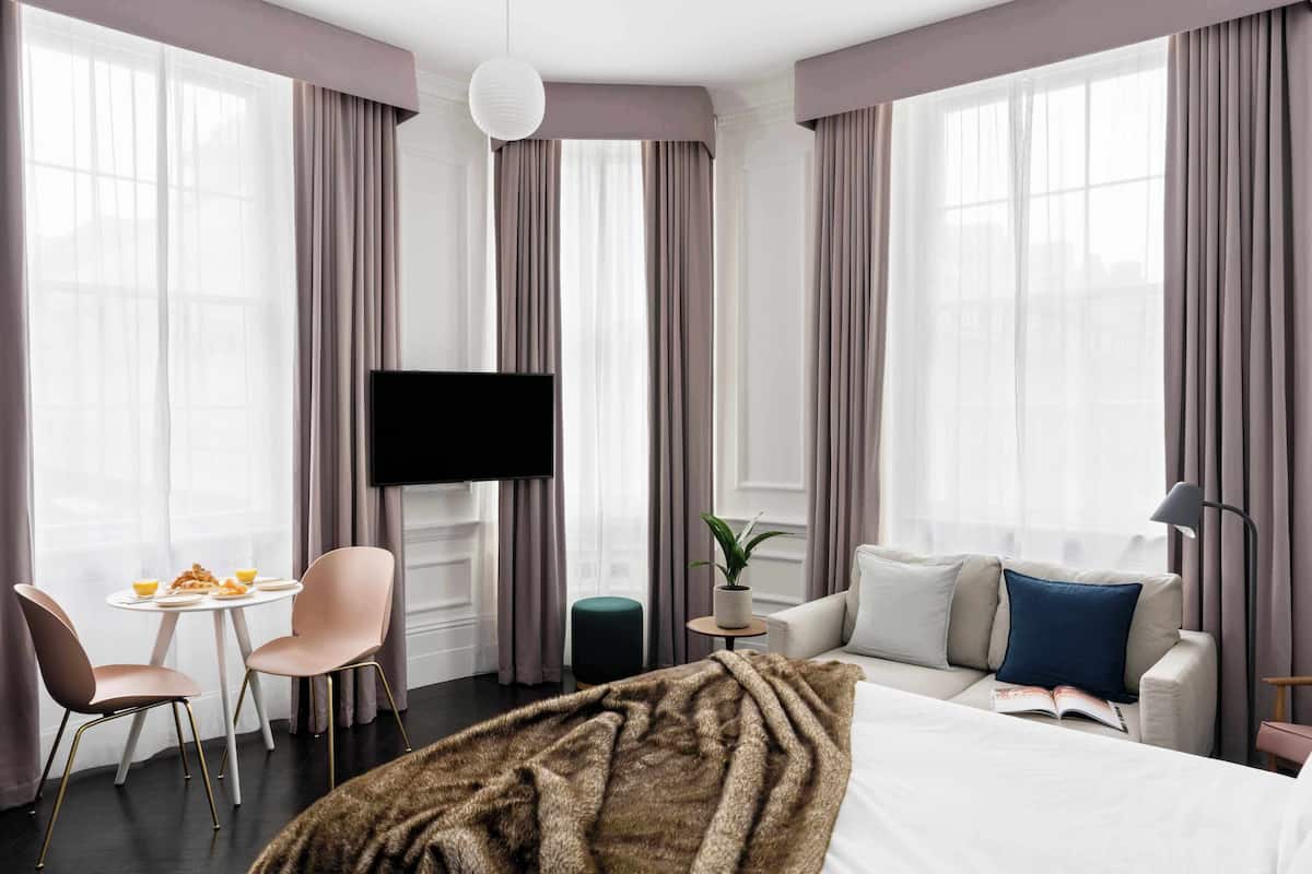 Standaard studio | Luxe beddengoed, een kluis op de kamer, een laptopwerkplek