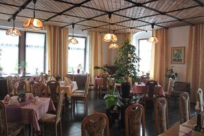 Indoor wedding - Hotel und Restaurant die Burg (Ehrenfriedersdorf)