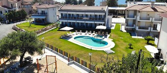 Finikas Garden Beach Resort Nikiti