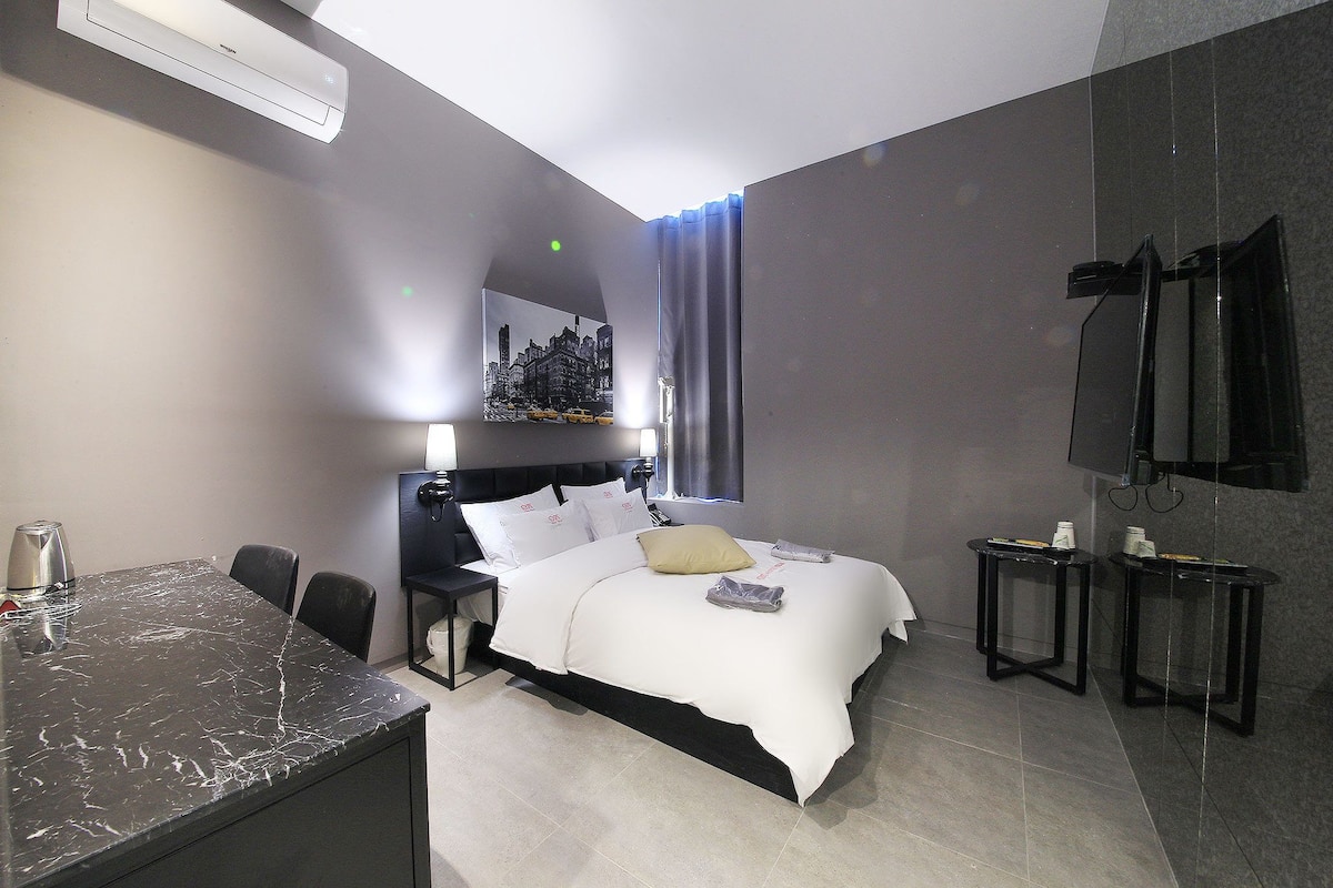 VIP | 办公桌、熨斗/熨衣板、免费 WiFi