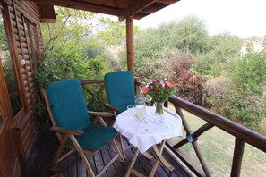 Deluxe Cabin, 1 King Bed, Private Pool | Terrace/patio - Rosh Pinat Noy (Rosh Pinna)