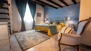 In-room safe, iron/ironing board, cribs/infant beds, rollaway beds