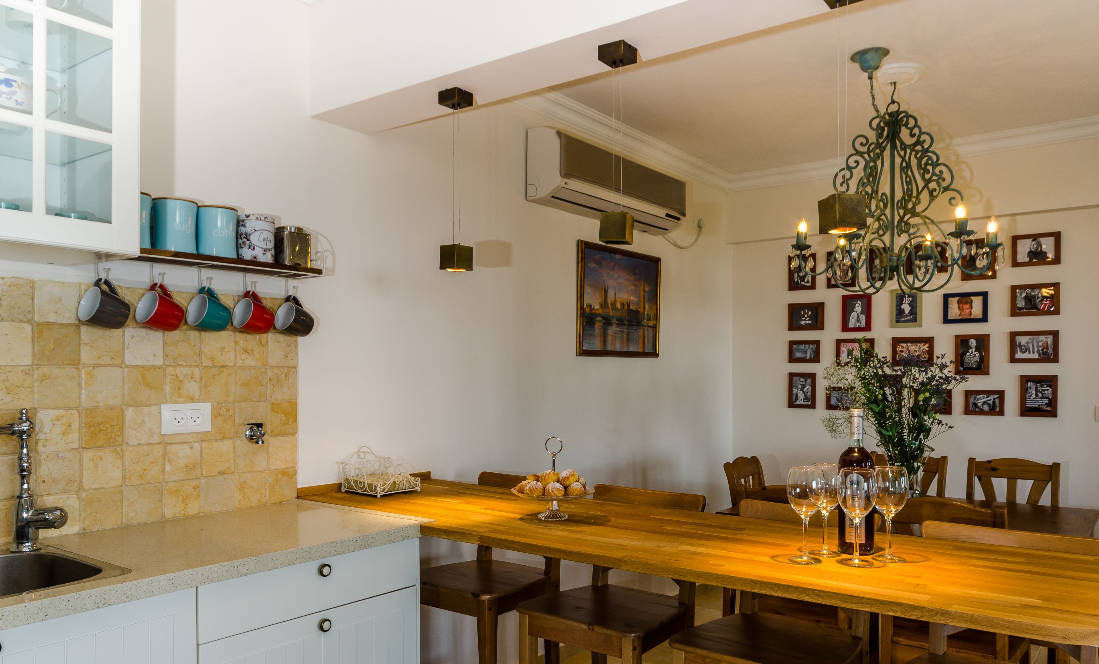 Family Villa, 3 Bedrooms | In-room dining