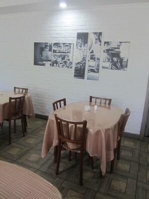 تناول الطعام