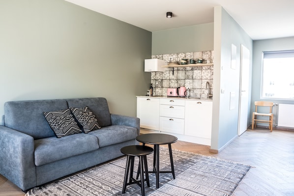 Studio, 1 chambre, balcon | Literie hypoallergénique, rideaux d’obscurcissement