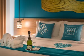 Phòng đôi Tiêu chuẩn, 1 giường cỡ king | Bộ đồ giường cao cấp, chăn bông, nệm có lớp đệm bông, minibar 