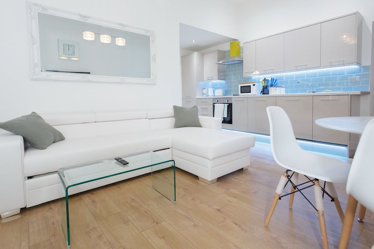 Deluxe-huoneisto, oma kylpyhuone (Occupancy 5) | Lounge