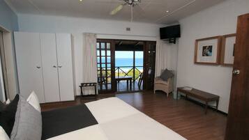 1 bedroom, in-room safe, individually decorated, individually furnished