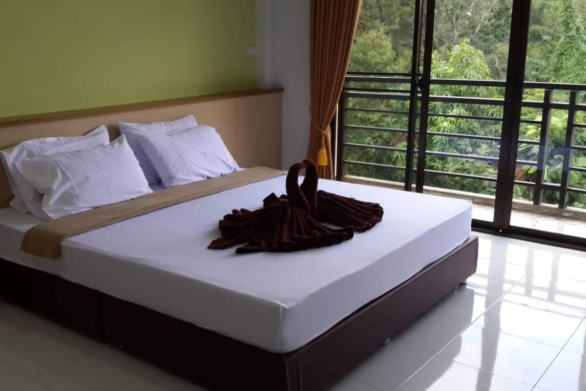 Superior Room | Blackout curtains, free WiFi
