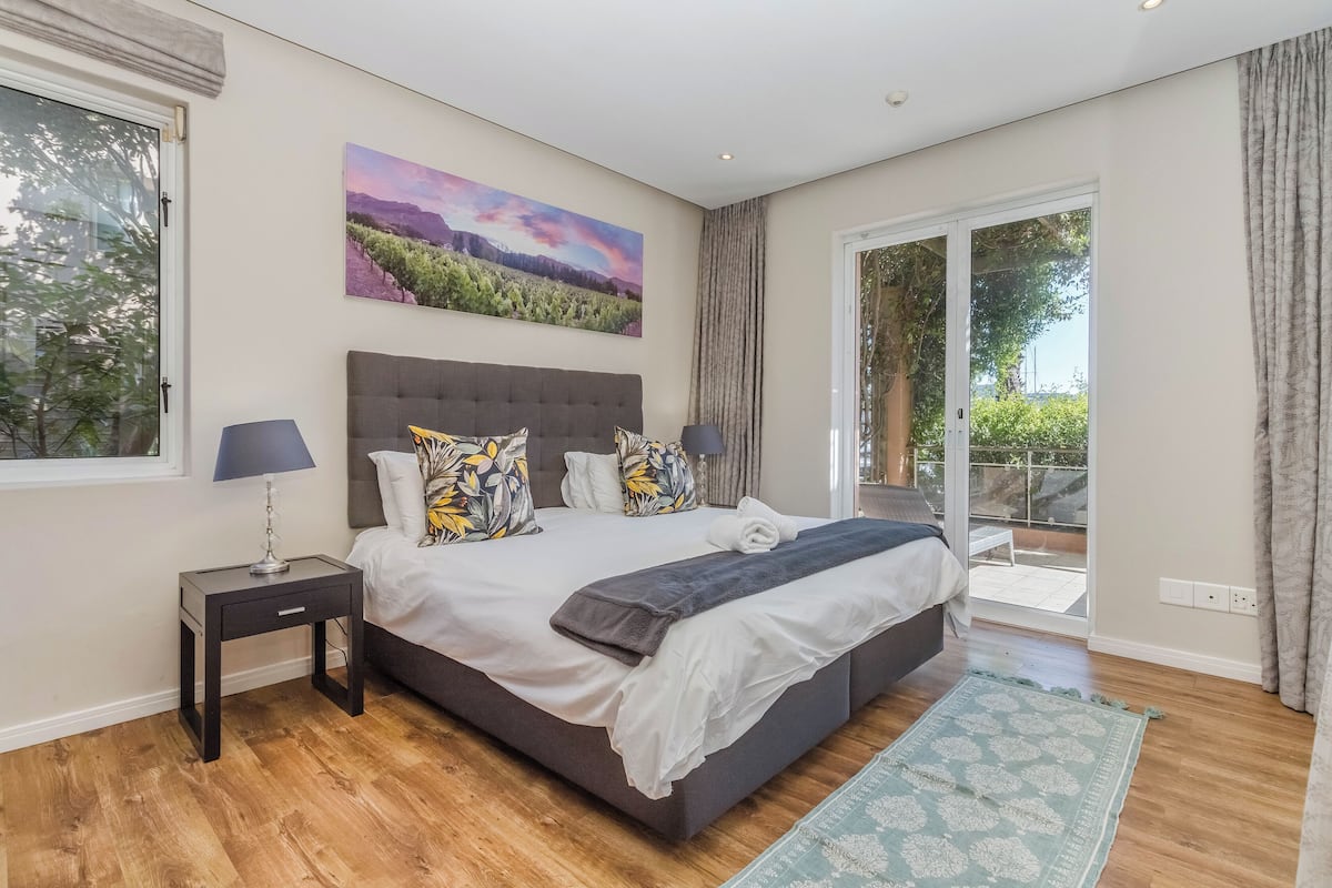 1 quarto, roupas de cama premium, cofres nos quartos