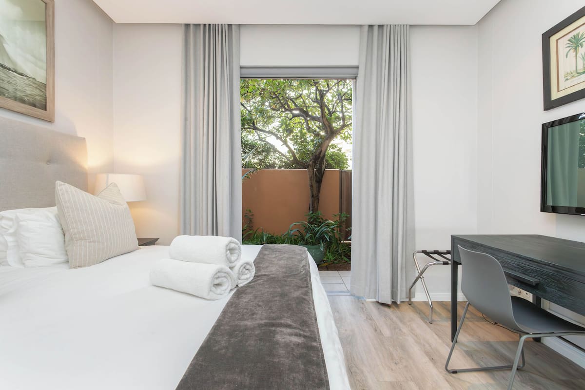 One Bedroom Premier 4