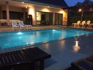 Outdoor pool - Suporn Lakeview Service APT & Homestay (Trakan Phuet Phon)