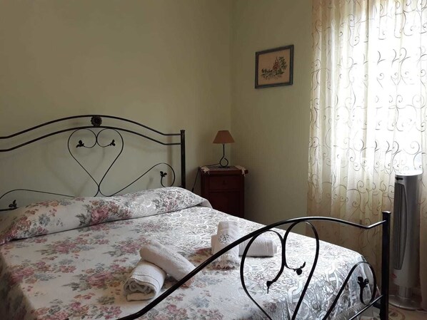 Classic Triple Room - B&B Colle degli Ulivi (Paola)