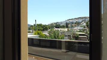 Comfort Double Room, 1 Queen Bed, Terrace, Bay View | Balcony view