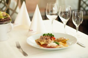 Dining - Hotel - Restaurant Hirsch (Heimsheim)