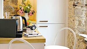 双人房 (Room1) | 埃及棉床单、熨斗/熨板、免费婴儿床、免费 WiFi