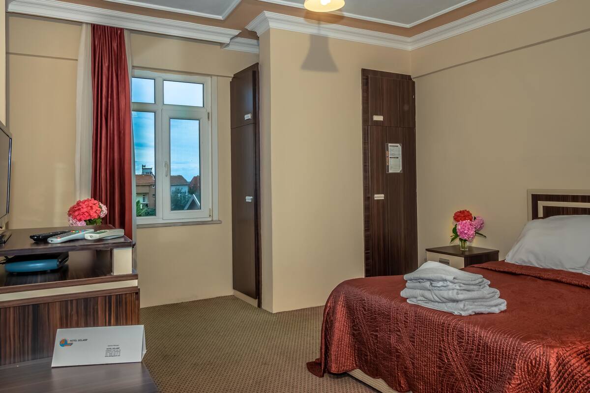Minibar, desk, free cots/infant beds, free WiFi