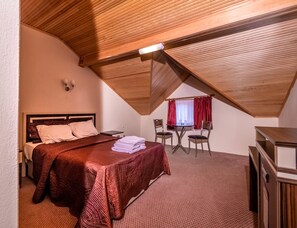 Minibar, desk, free cots/infant beds, free WiFi