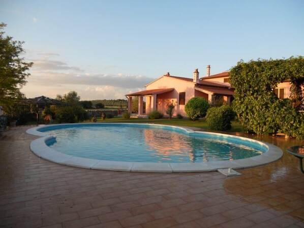 Front of property – evening/night